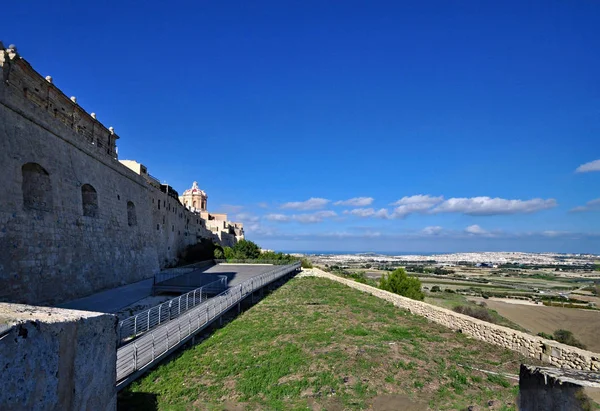 Murallas de la ciudad en Mdina, Malta 1 — Foto de Stock
