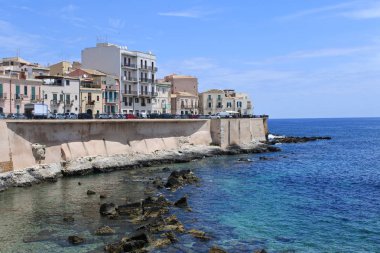  Turist kasabasının limanı.