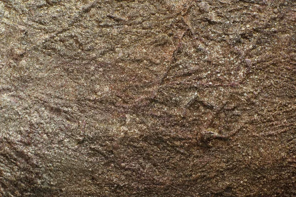 Engebeli bir yüzeyin büyük damlacıklarıyla metalin taklit edilmesi