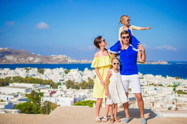 Vacanza europea in famiglia — Foto Stock