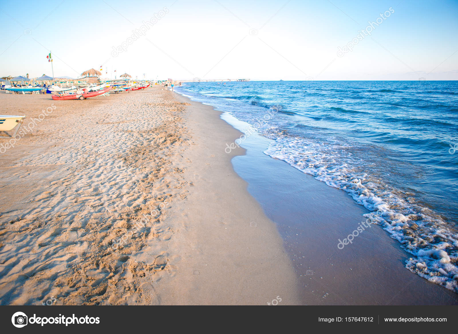 Mare Spiaggia Europea In Italia Forte Dei Marmi Foto