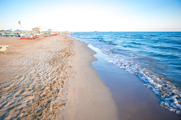 Europese strand in Italië, Forte dei Marmi — Stockfoto