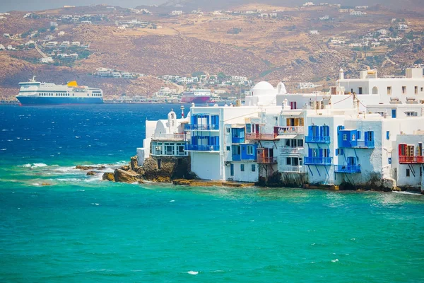 Vue imprenable sur la Petite Venise l'attraction la plus populaire de l'île de Mykonos en Grèce — Photo