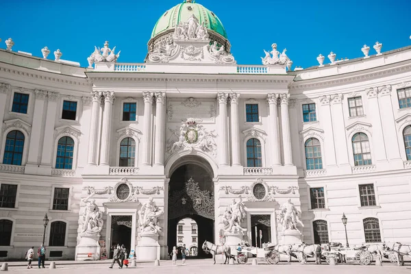 Alte Hofburg in Wenen stad bij Oostenrijk. — Stockfoto