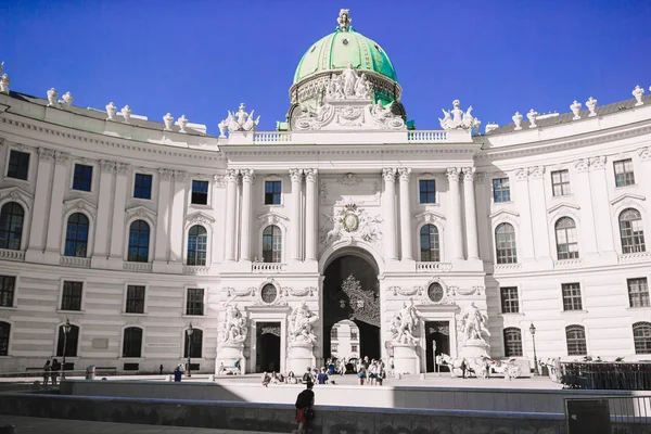 Alte Hofburg in Wenen stad bij Oostenrijk. — Stockfoto