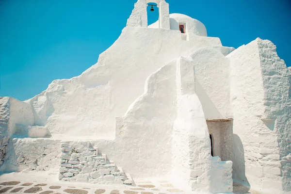 Kościół Panagia Paraportiani na wyspie Mykonos w Grecji — Zdjęcie stockowe
