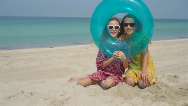 Adorable little girls during summer vacation have fun together — Stock video