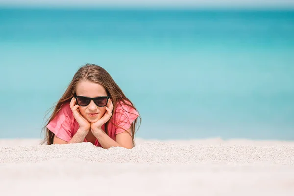 Adorable active little girl at beach during summer vacation — Stock Photo, Image