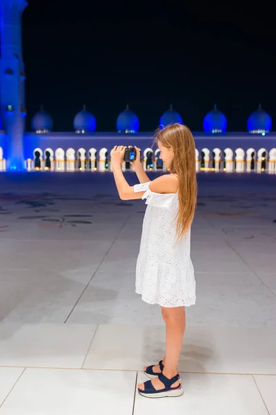 Mezquita sheikh zayed en abu dhabi, uae —  Fotos de Stock