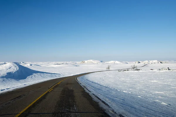 Sunny winters day drive near Bismarck, North Dakota, USA Stock Picture