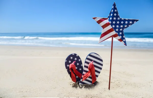 Patriótico EUA fundo na praia de areia Imagem De Stock