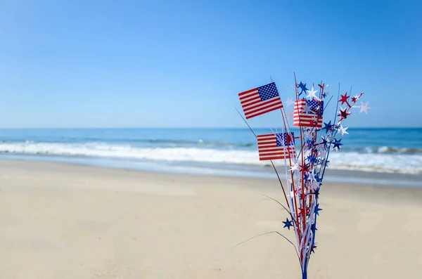 Patriotiska Usa bakgrund på sandstranden — Stockfoto