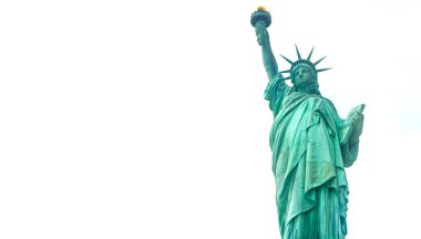 Özgürlük Anıtı - beyaz üzerine izole edilmiş