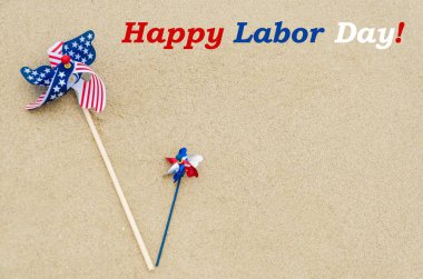 İşçi Bayramı arka plan sahilde