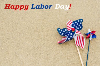 İşçi Bayramı arka plan sahilde