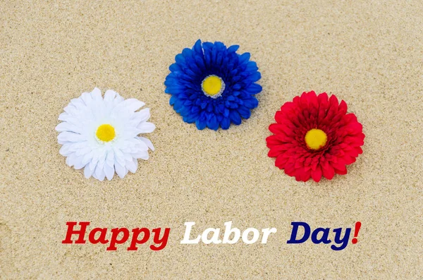 İşçi Bayramı arka plan sahilde