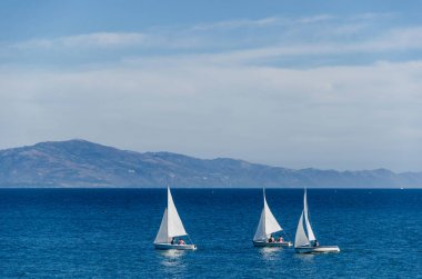 Yelkenli Santa Barbara'da Lüks Yatlar