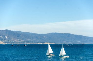 Yelkenli Santa Barbara'da Lüks Yatlar