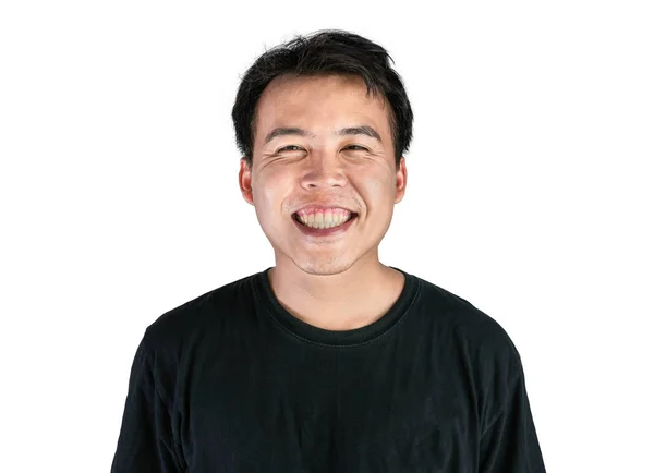白い背景に黒のTシャツを着たアジア人男性の幸せと笑顔. — ストック写真
