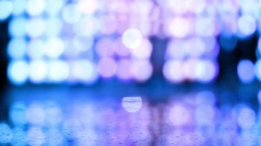 Gece Tayland lanna fenerinden gelen ışığın soyut mavi arkaplanı. Yi Peng Festivali 'nde kutlama kavramları.