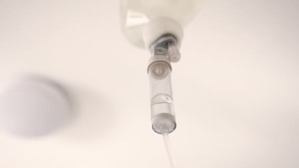 Gros Plan Solution Saline Goutte Goutte Pour Patient Pompe Perfusion — Video