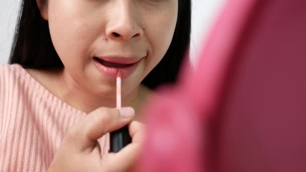 Young Woman Doing Makeup Having Fun Applying Lipstick Mirror Room — Stock Video