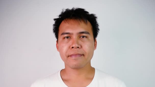 Close Retrato Homem Asiático Entediado Cobrindo Rosto Como Facepalm Expressando — Vídeo de Stock