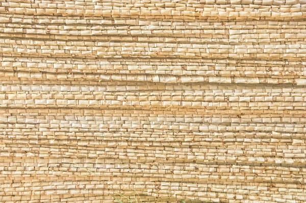Ridge de fundo telhado de palha, Feno ou grama seca fundo, Th — Fotografia de Stock