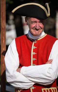 Moskova, Rusya - 12 Haziran 2019: Moskova Times ve Epochs festivalinde tarihi ve otantik kostümler içindeki karakterlerin portreleri