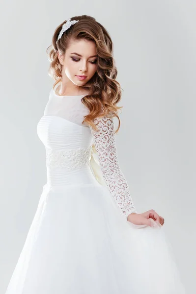 Retrato Moda Mujer Hermosa Joven Vestido Novia Blanco —  Fotos de Stock