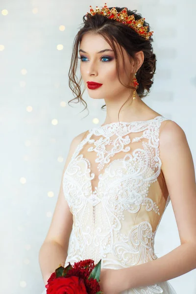 Splendida Giovane Donna Abito Sposa Elegante — Foto Stock