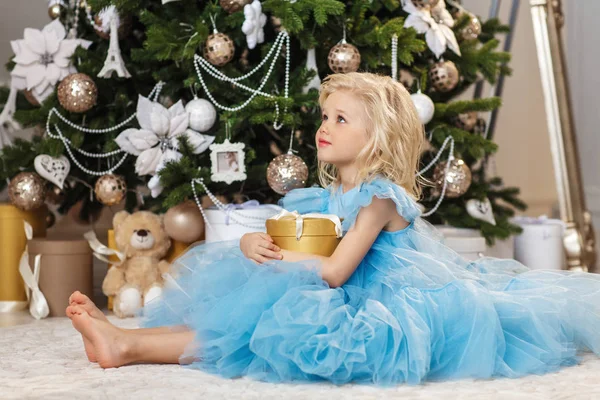 Little Blonde Girl Present Christmas Tree — Stock Photo, Image