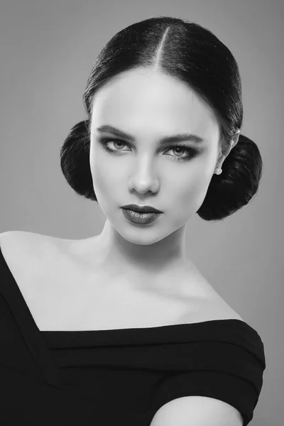 Young Beautiful Woman Black Dress Black White Photo — Stock Photo, Image