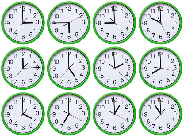 Büyük, duvar, beyaz arka plan üzerinde izole analog saat