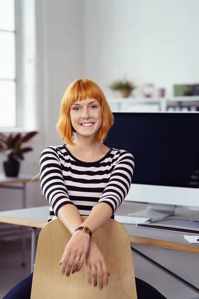 Happy relaxed young businesswoman — Stock Photo, Image