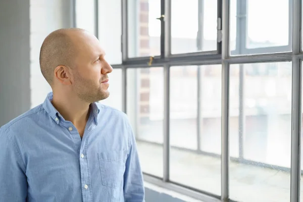 Businessman in modern office — Stock Photo, Image