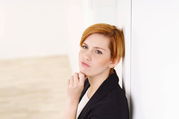 Thoughtful young businesswoman — Stock Photo, Image