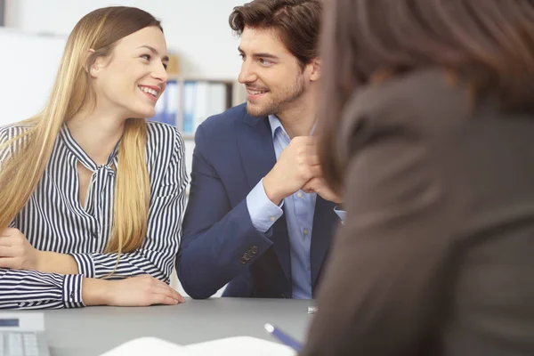 Married couple on meeting with broker — Stock Photo, Image