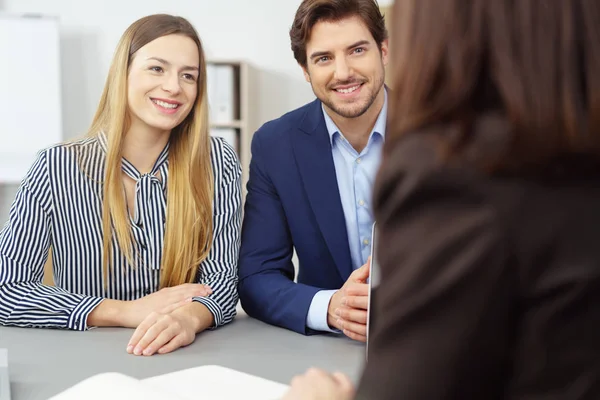 Married couple on meeting with broker — Stock Photo, Image
