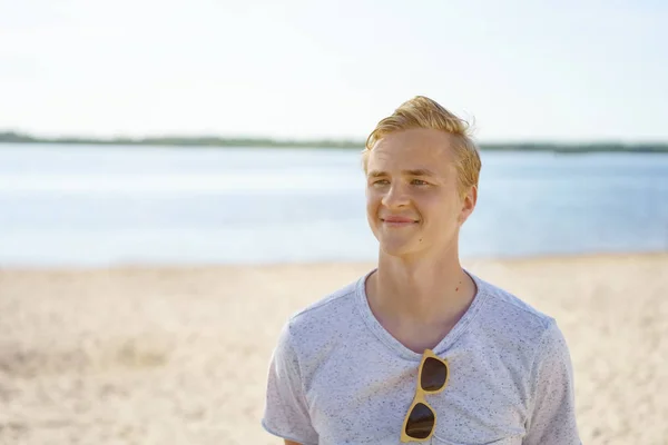 Portrait Young Man Relaxing Beach — Stock Photo, Image