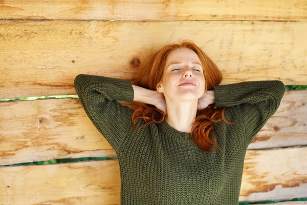 Mulher muito jovem — Fotografia de Stock