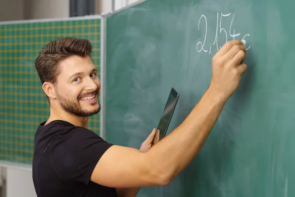 Porträt einer jungen bärtigen Lehrerin — Stockfoto