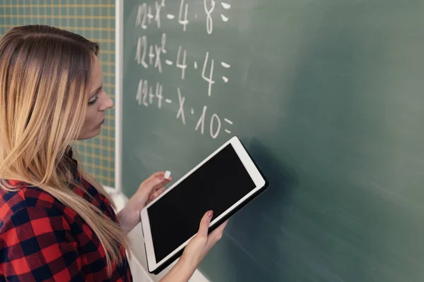 Matematica femminile insegnante — Foto Stock