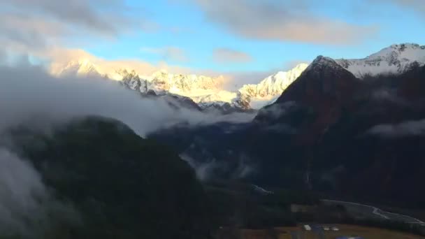 Volando Las Montañas Chugach Alaska — Vídeo de stock
