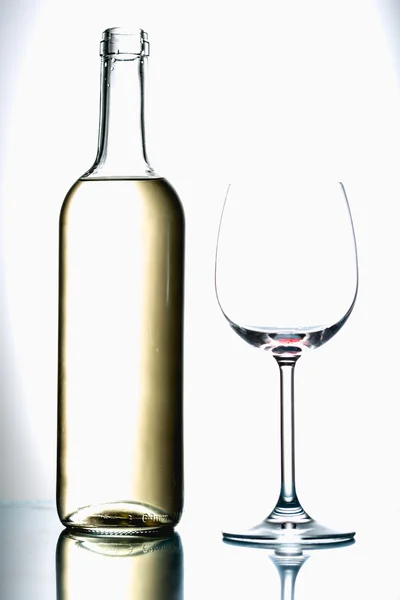 Glass of wine with white background — Stock Photo, Image