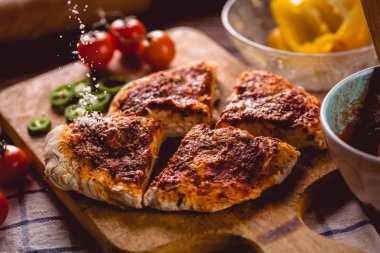 Ev yapımı pizza yapma 's pizza zamanı,