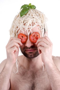 Baş, beyaz zemin üzerine spagetti ile komik adam