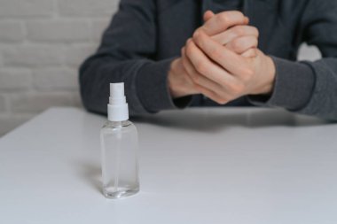 Dünyada alkol antiseptik eksikliği. El dezenfeksiyonu ve anseptik. Kişisel hijyen seni virüsten kurtaracak.