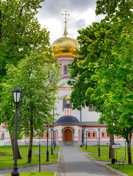 Valdai Iversky Bogoroditsky Svyatoozersky klooster Rechtenvrije Stockafbeeldingen