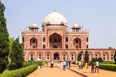 Humayun Mezar Kompleksi Merkez Binası 'nın kare ve park manzarası. Delhi, Hindistan 'daki Unesco Dünya Mirası. Asya.